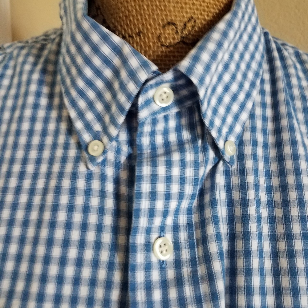 Short sleeve button down collar - Picture 2 of 2